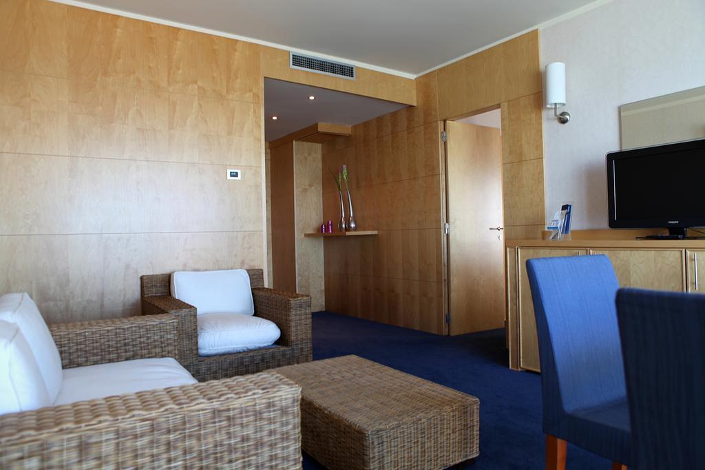 Hotel Nicotel